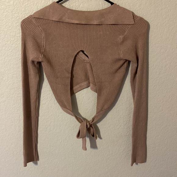 Long sleeved Cropped Small Collar Neck Top from Fashion Q - Picture 4 of 6